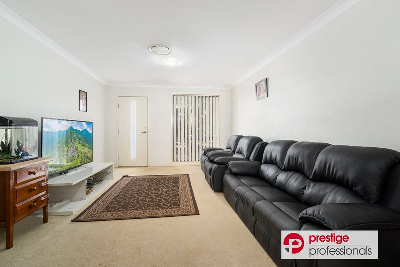 Photo - 1/3 Macarthur Drive, Holsworthy NSW 2173 - Image 2