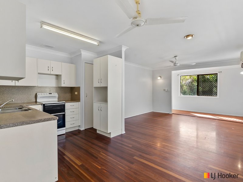 Photo - 13 Macarthur Street, Koongal QLD 4701 - Image 5