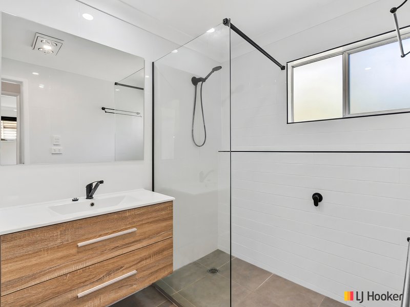 Photo - 13 Macarthur Street, Koongal QLD 4701 - Image 10