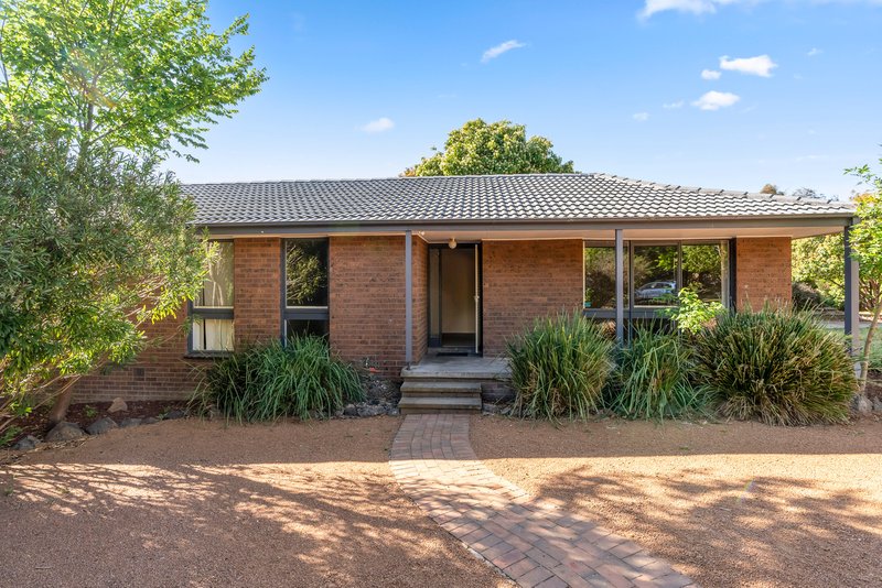 Photo - 13 Mackie Crescent, Stirling ACT 2611 - Image 3