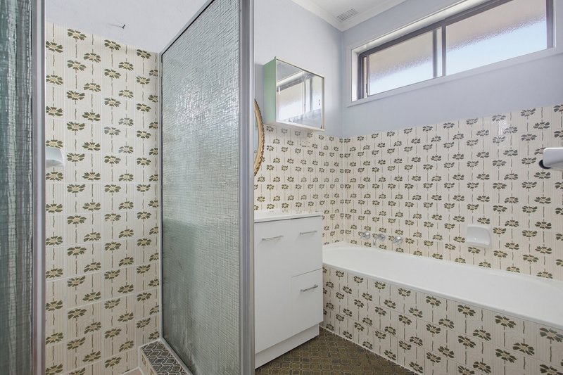 Photo - 13 Madden Street, Oak Flats NSW 2529 - Image 5