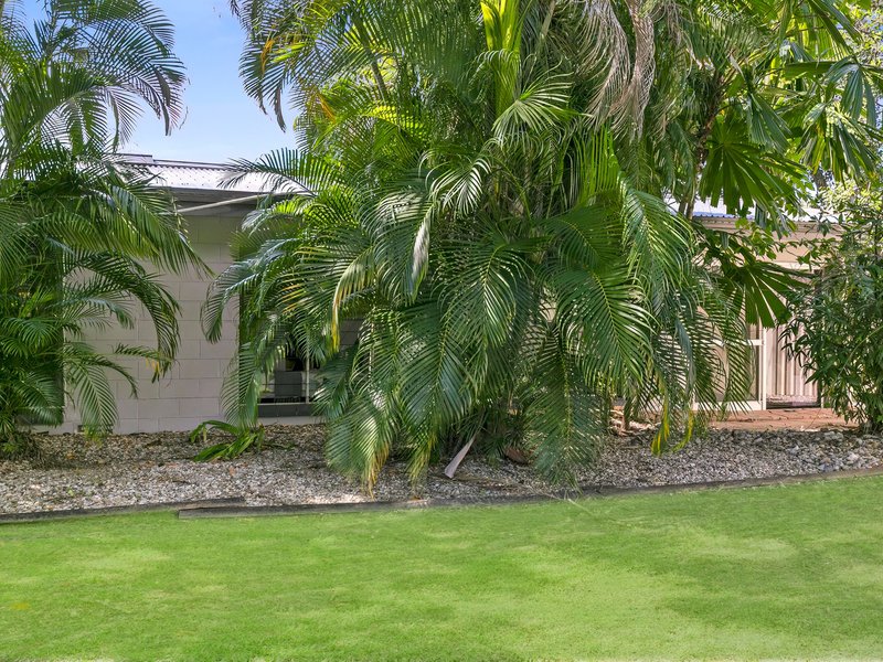 Photo - 13 Mahogany Street, Holloways Beach QLD 4878 - Image 22