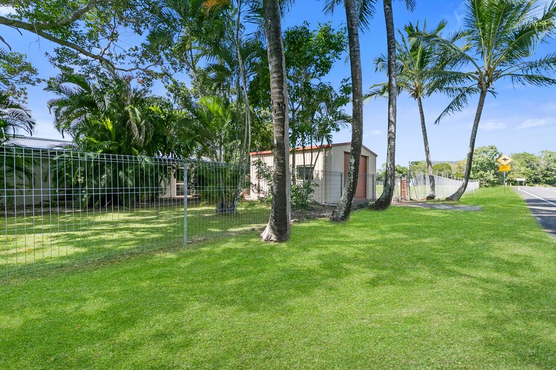 Photo - 13 Mahogany Street, Holloways Beach QLD 4878 - Image 23