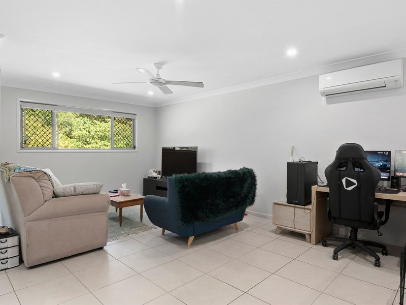 Photo - 13 Malanda Court, Beerwah QLD 4519 - Image 5