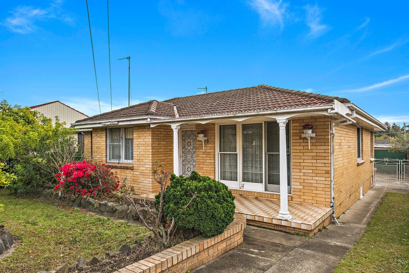 13 Malin Road, Oak Flats NSW 2529