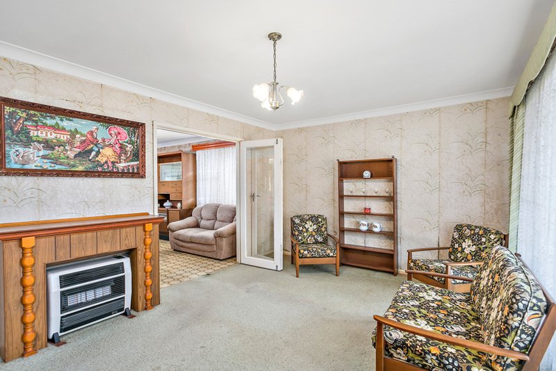 Photo - 13 Malin Road, Oak Flats NSW 2529 - Image 2