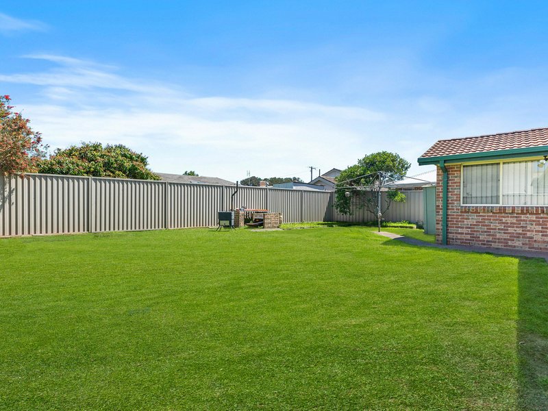 Photo - 13 Manning Road, The Entrance NSW 2261 - Image 4