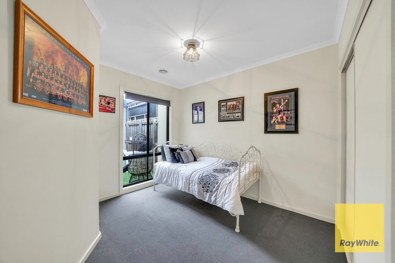 Photo - 1/3 Manny Paul Circuit, Burnside Heights VIC 3023 - Image 10