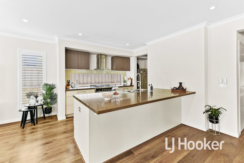 Photo - 13 Mantello Street, Lyndhurst VIC 3975 - Image 5