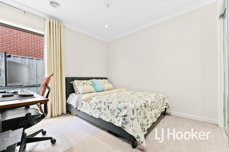 Photo - 13 Mantello Street, Lyndhurst VIC 3975 - Image 9