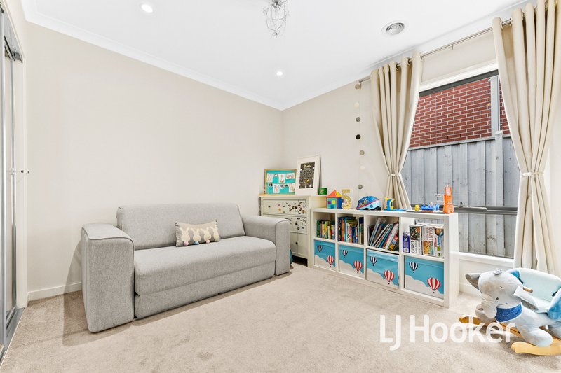 Photo - 13 Mantello Street, Lyndhurst VIC 3975 - Image 10