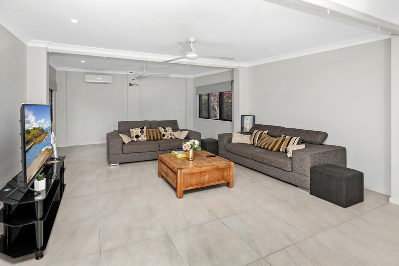 Photo - 13 Marian Close, Smithfield QLD 4878 - Image 1