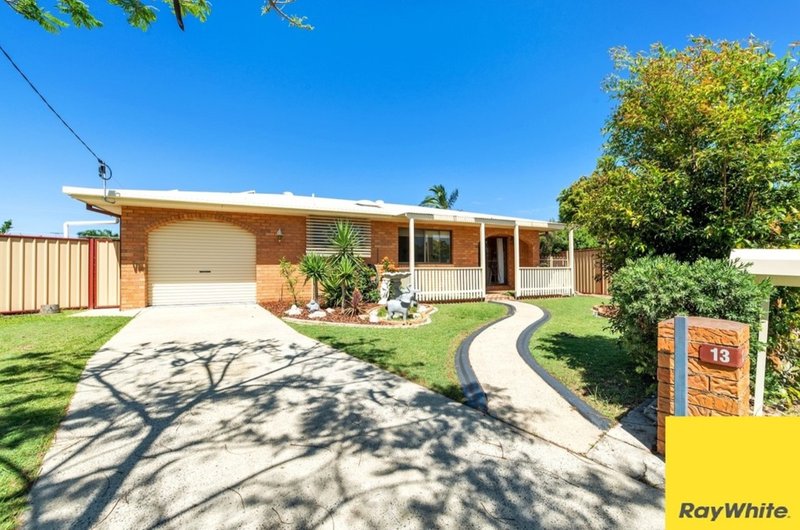 Photo - 13 Marton Place, Banksia Beach QLD 4507 - Image 6