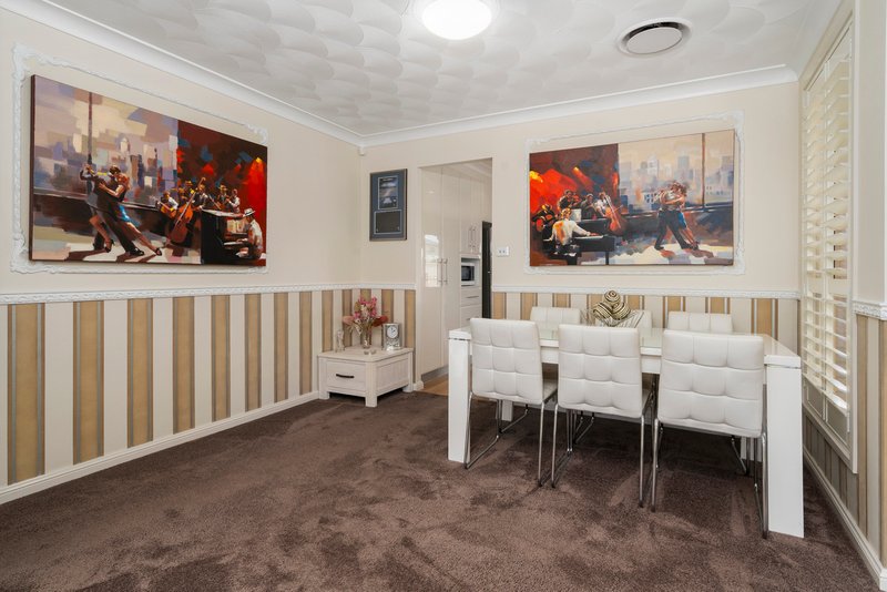 Photo - 13 Massa Place, Claremont Meadows NSW 2747 - Image 24