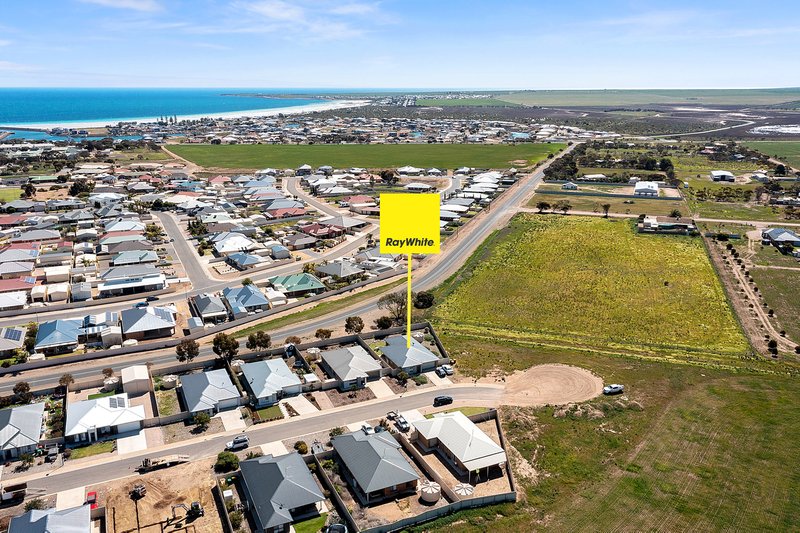 13 Matthew Flinders Drive, Wallaroo SA 5556