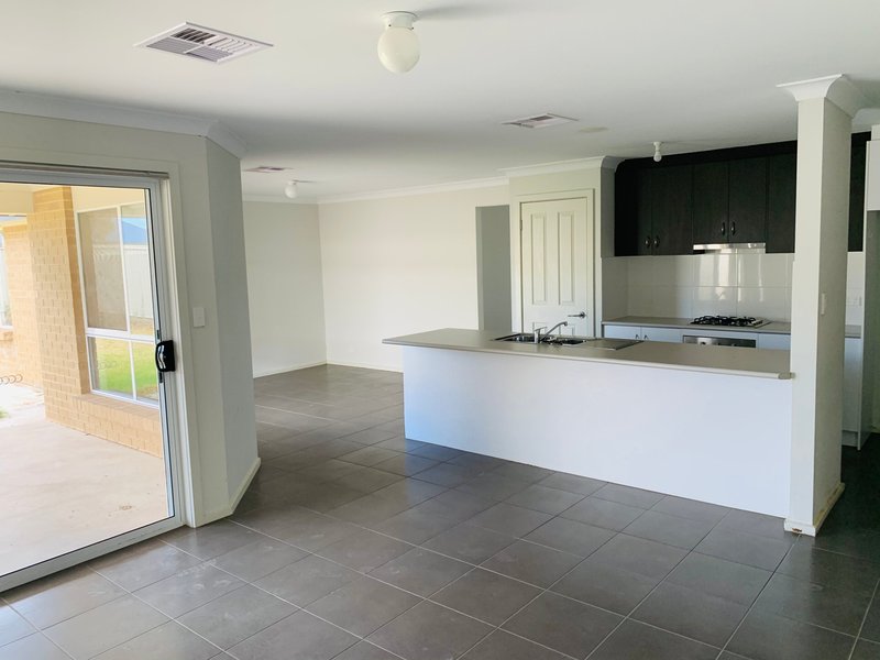 Photo - 13 Matthew Flinders Drive, Wallaroo SA 5556 - Image 3