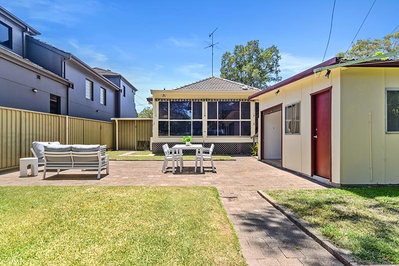 Photo - 13 Maxwell Road, Pagewood NSW 2035 - Image 10