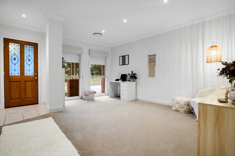 Photo - 13 Mayan Court, Mildura VIC 3500 - Image 4