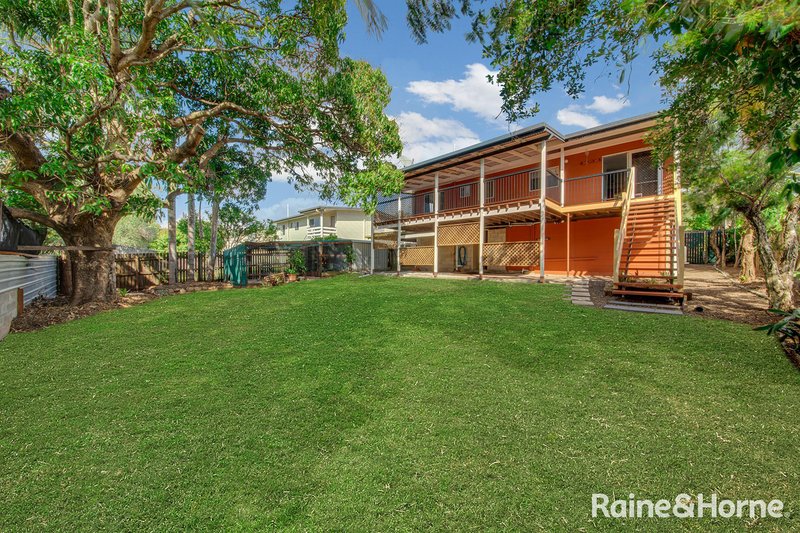 Photo - 13 Mcdonald Street, Clinton QLD 4680 - Image 3