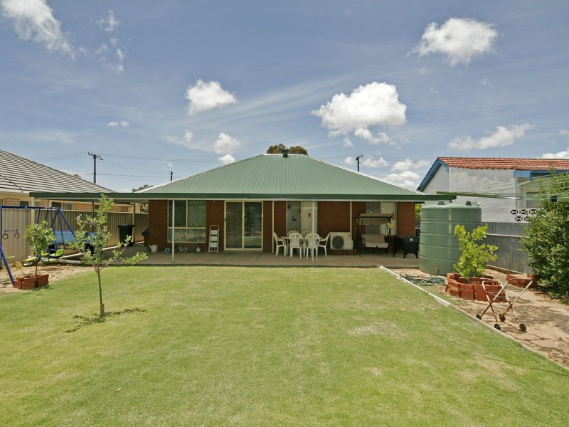 Photo - 13 Mcewin Street, Renown Park SA 5008 - Image 2