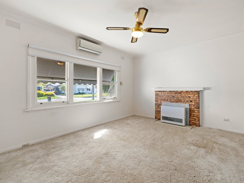 Photo - 13 Mcgill Street, Benalla VIC 3672 - Image 6