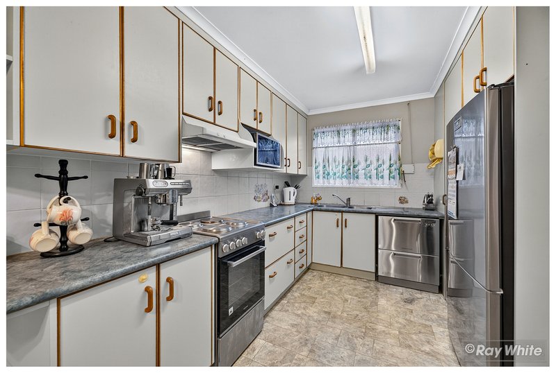 Photo - 13 Mcgrath Street, Norman Gardens QLD 4701 - Image 2
