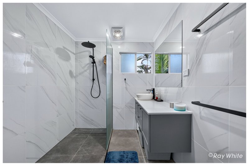 Photo - 13 Mcgrath Street, Norman Gardens QLD 4701 - Image 12