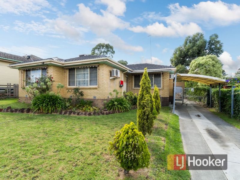 13 Mclaughlan Avenue, Eumemmerring VIC 3177