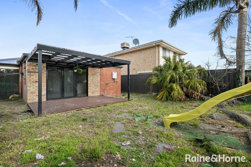 Photo - 13 Mclaurin Avenue, Roxburgh Park VIC 3064 - Image 12