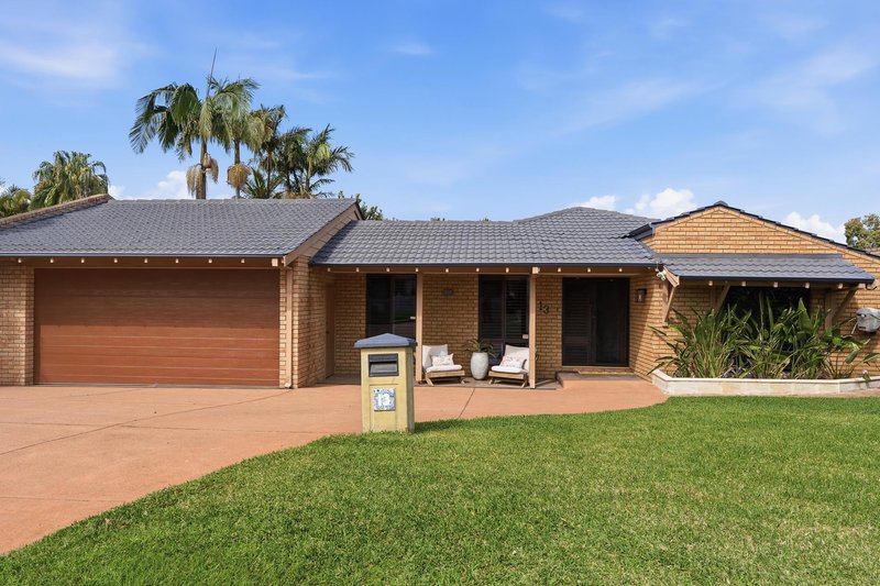 Photo - 13 Mcmahon Way, Kardinya WA 6163 - Image 3