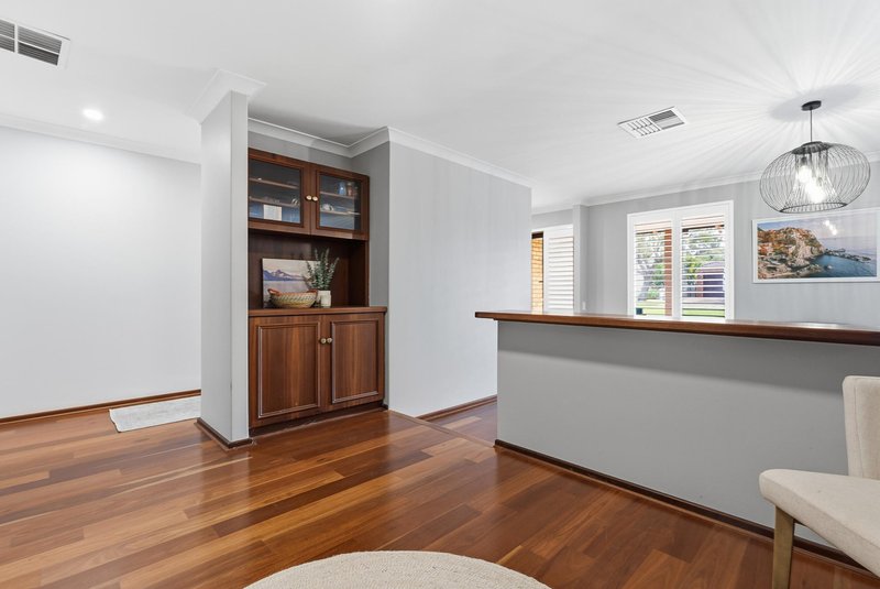 Photo - 13 Mcmahon Way, Kardinya WA 6163 - Image 8