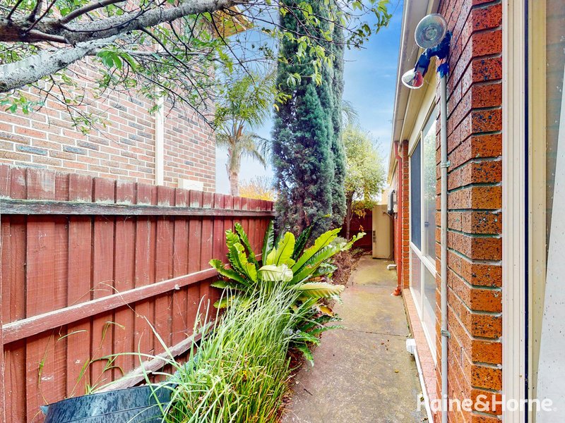 Photo - 13 Meadow Way, Tarneit VIC 3029 - Image 8