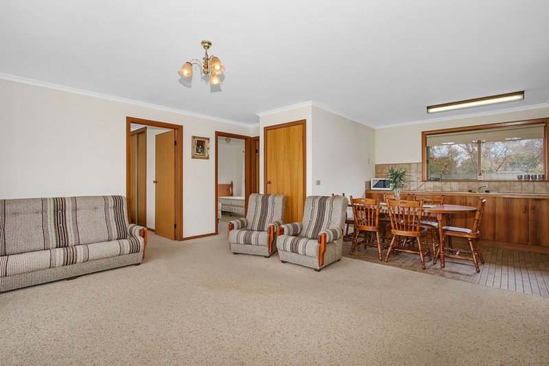 Photo - 1/3 Meadows Avenue, Benalla VIC 3672 - Image 9