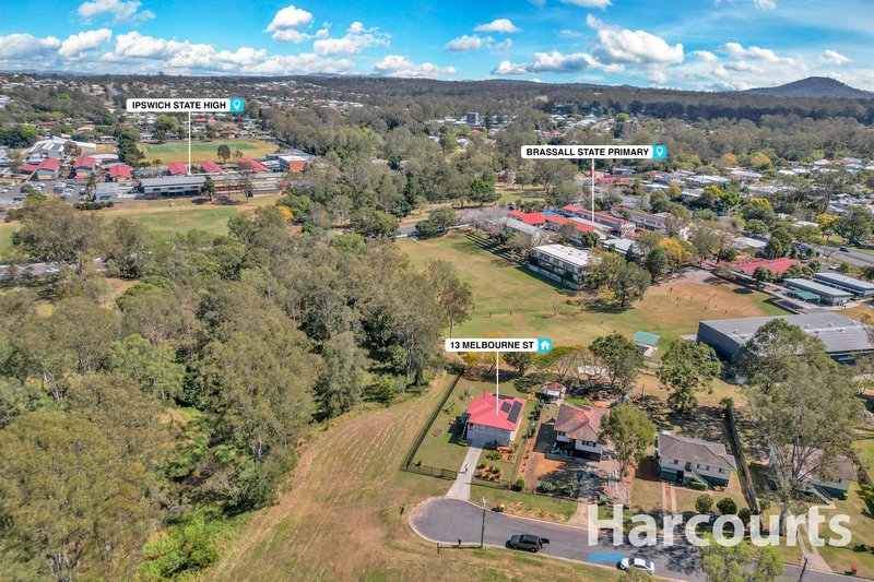 Photo - 13 Melbourne Street, Brassall QLD 4305 - Image 12