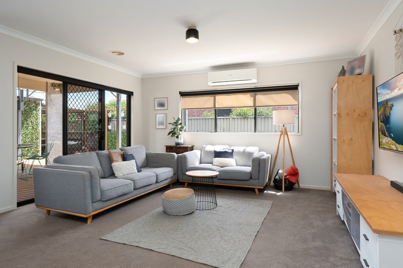 Photo - 13 Melissa Drive, Lara VIC 3212 - Image 10