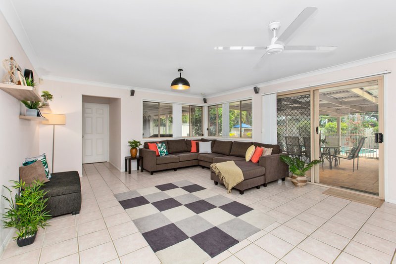 Photo - 13 Merion Court, Banora Point NSW 2486 - Image 4