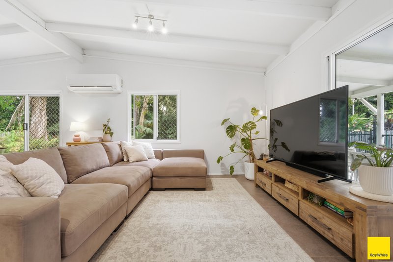Photo - 13 Merrybrook Street, Freshwater QLD 4870 - Image 4