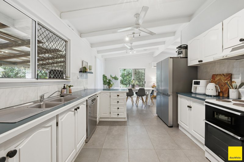 Photo - 13 Merrybrook Street, Freshwater QLD 4870 - Image 6