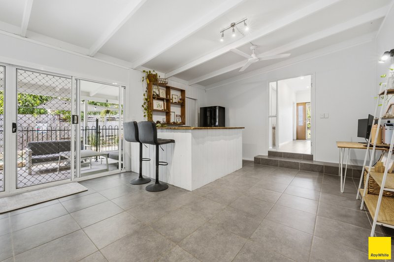 Photo - 13 Merrybrook Street, Freshwater QLD 4870 - Image 10
