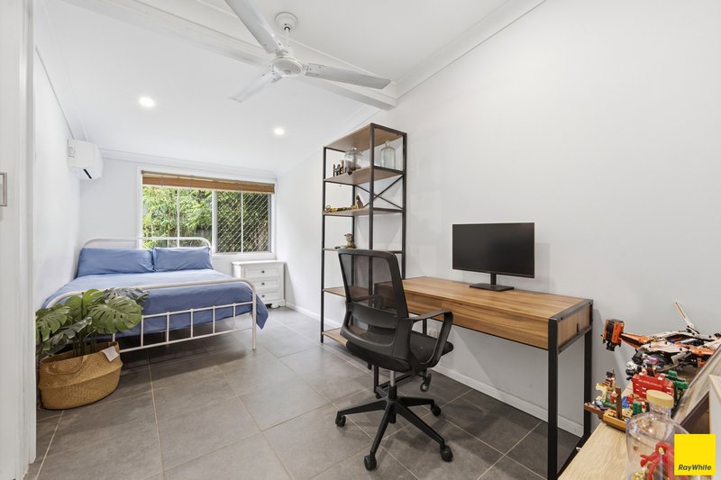 Photo - 13 Merrybrook Street, Freshwater QLD 4870 - Image 14