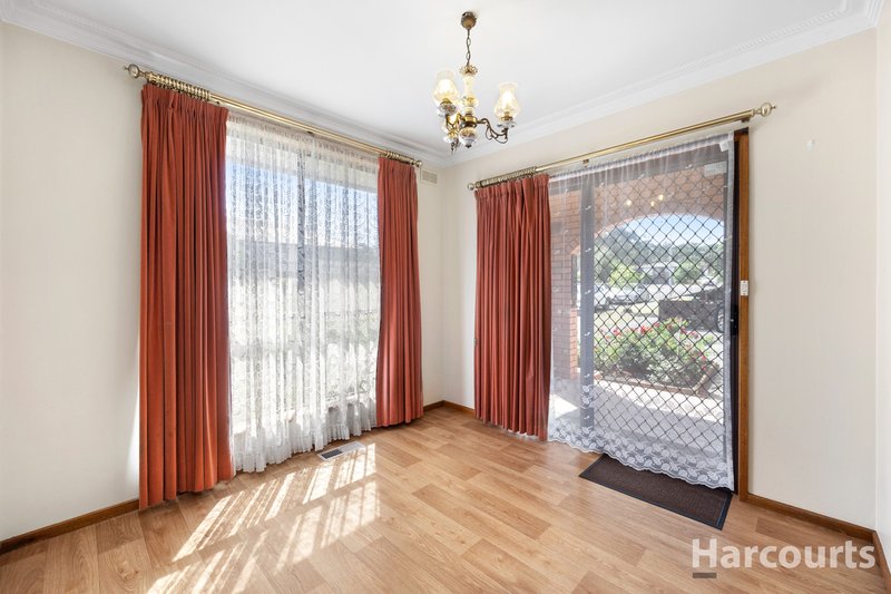 Photo - 13 Merton Court, Newborough VIC 3825 - Image 4