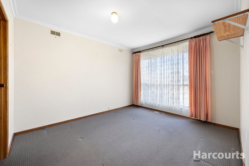 Photo - 13 Merton Court, Newborough VIC 3825 - Image 5