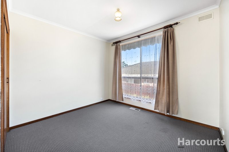 Photo - 13 Merton Court, Newborough VIC 3825 - Image 7