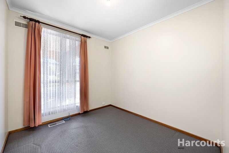 Photo - 13 Merton Court, Newborough VIC 3825 - Image 9