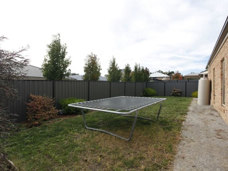 Photo - 13 Michigan Grange, Pakenham VIC 3810 - Image 19