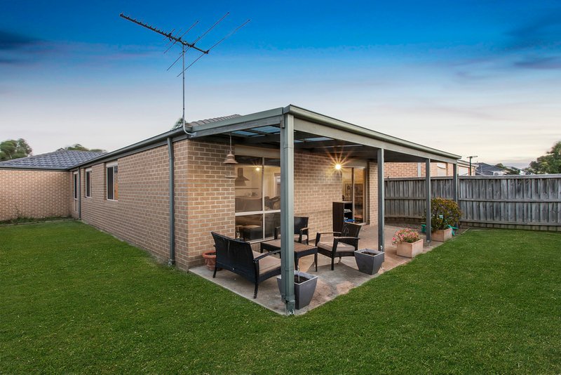 Photo - 13 Midnight Rise, Cranbourne East VIC 3977 - Image 8