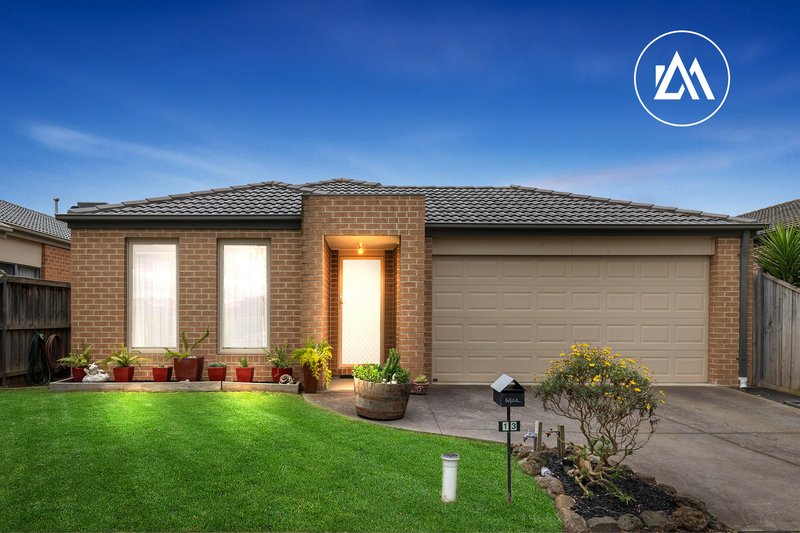 13 Midnight Rise, Cranbourne East VIC 3977