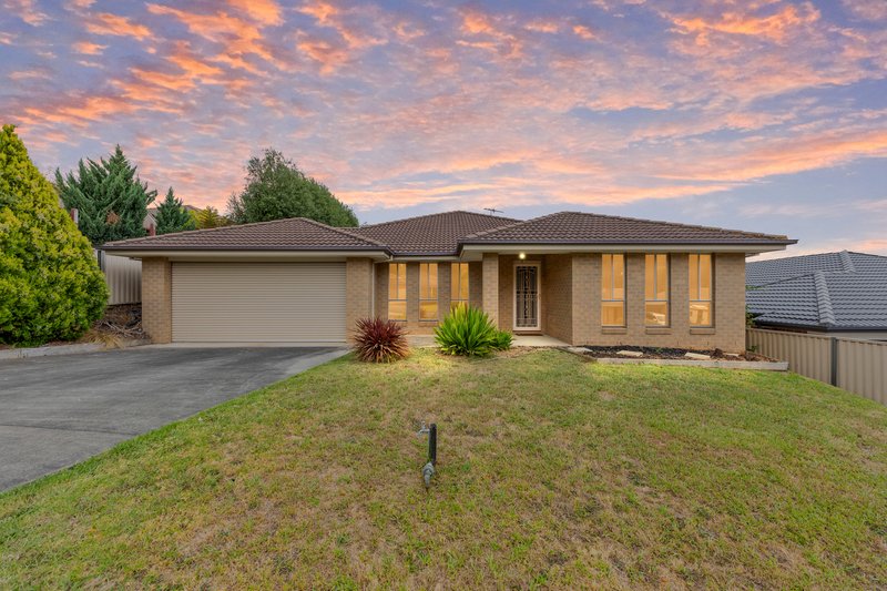 13 Mineral Court, Drouin VIC 3818