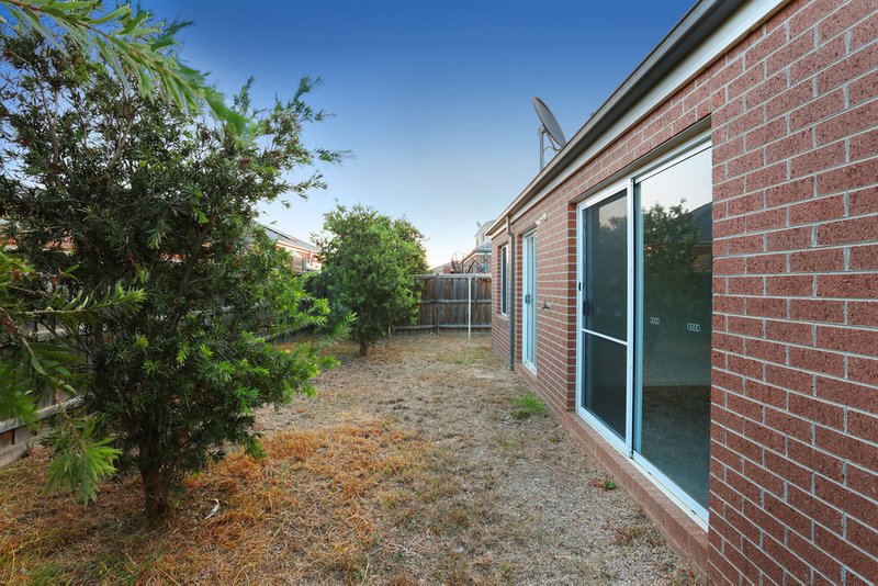 Photo - 13 Misqa Avenue, Point Cook VIC 3030 - Image 15