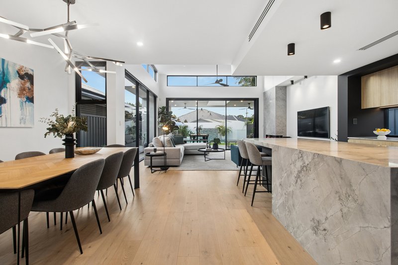 Photo - 13 Mitchell Street, Henley Beach SA 5022 - Image 4